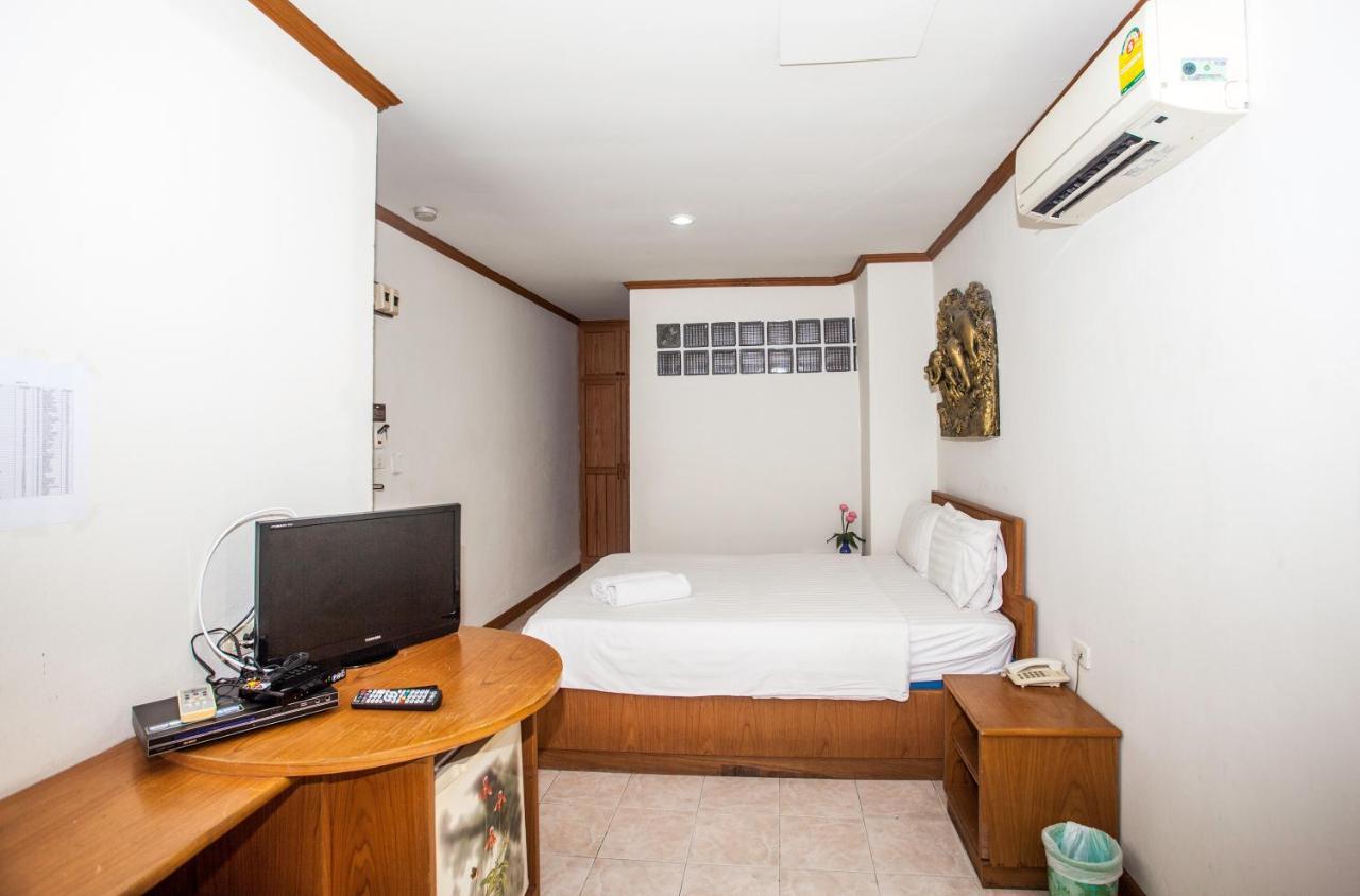Отель Andaman Sea Patong Экстерьер фото
