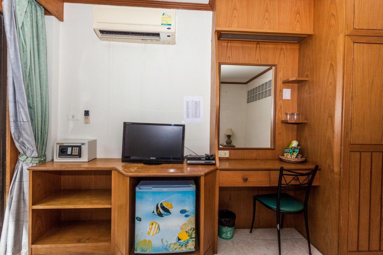 Отель Andaman Sea Patong Экстерьер фото